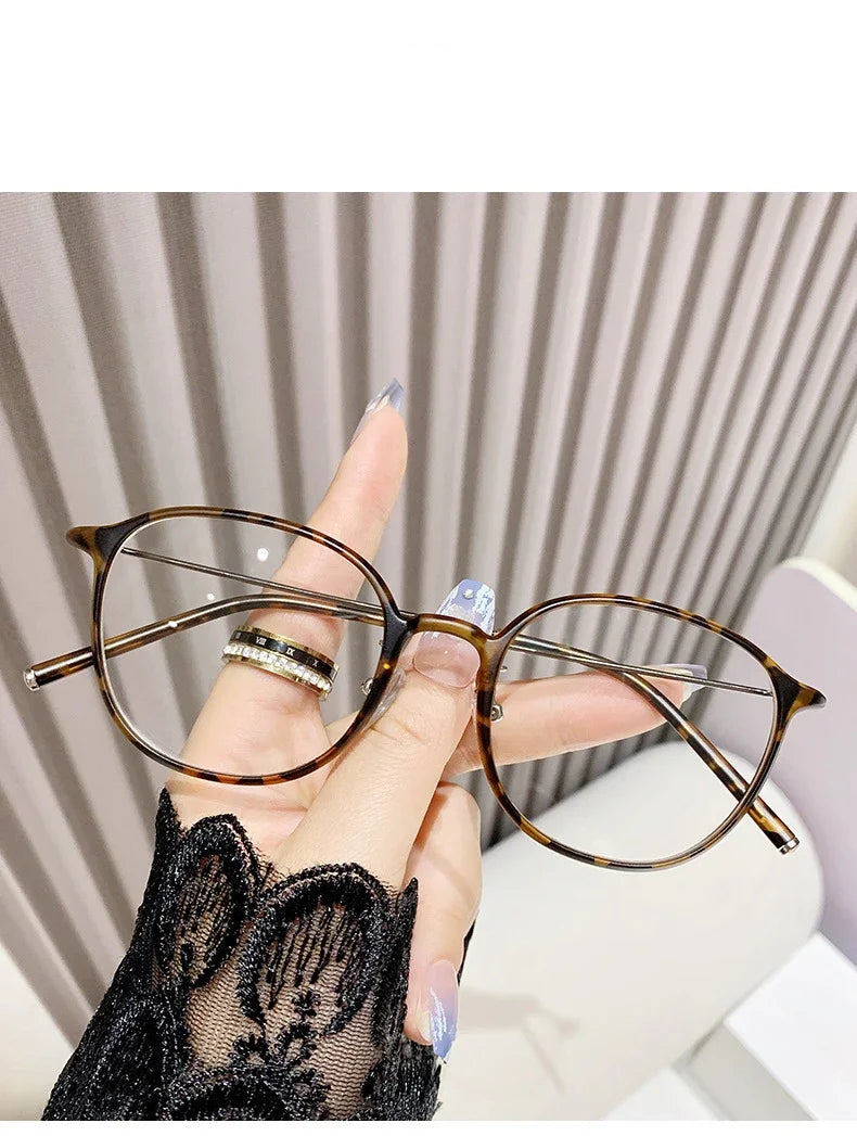 Reading glasseAnti Blue Light Round Frame Presbyopia Glasses Retro Circular Reading Glasses Ultra Light Unisex Far Sight Glasses