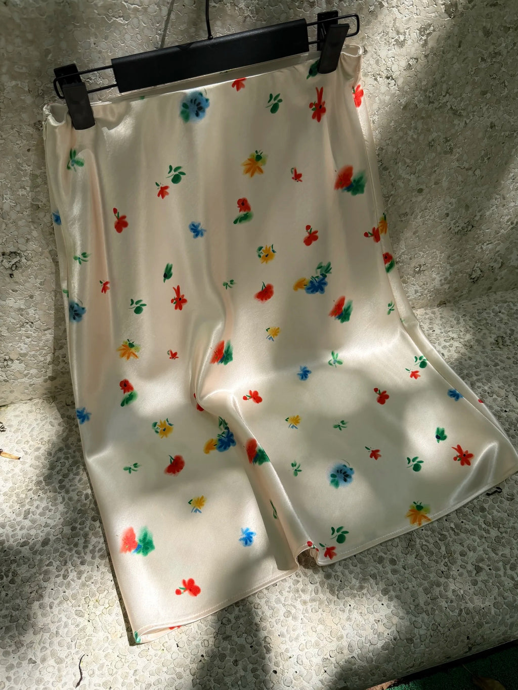 Women's Satin Floral Midi Skirt High Waist Bias Cut Slip Skirt Summer Casual A-Line French Style for Daily, Dating & Vacation