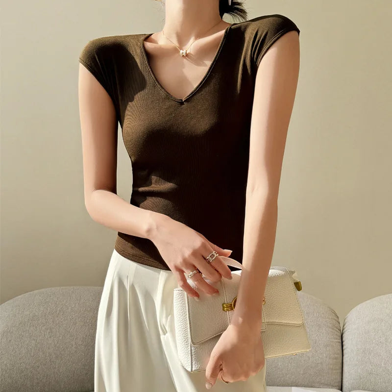T-shirt for Women 2025 Summer New V-neck Front Shoulder Slim Fit Slim and Hiding Secondary Breast Basic Temperament Top