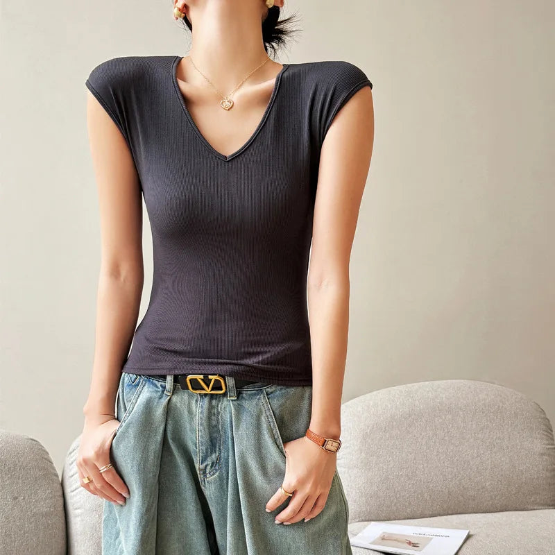 T-shirt for Women 2025 Summer New V-neck Front Shoulder Slim Fit Slim and Hiding Secondary Breast Basic Temperament Top