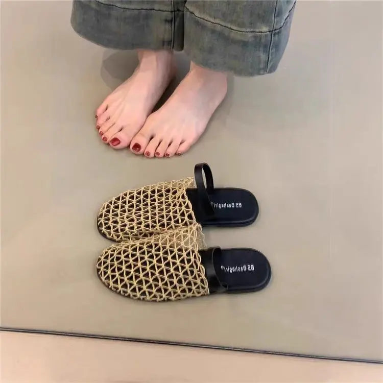 Woven Mesh Flat Slippers for Women Lightweight Breathable Open Toe Casual Sandals Black Trim Mule Shoes Summer Beach Walking