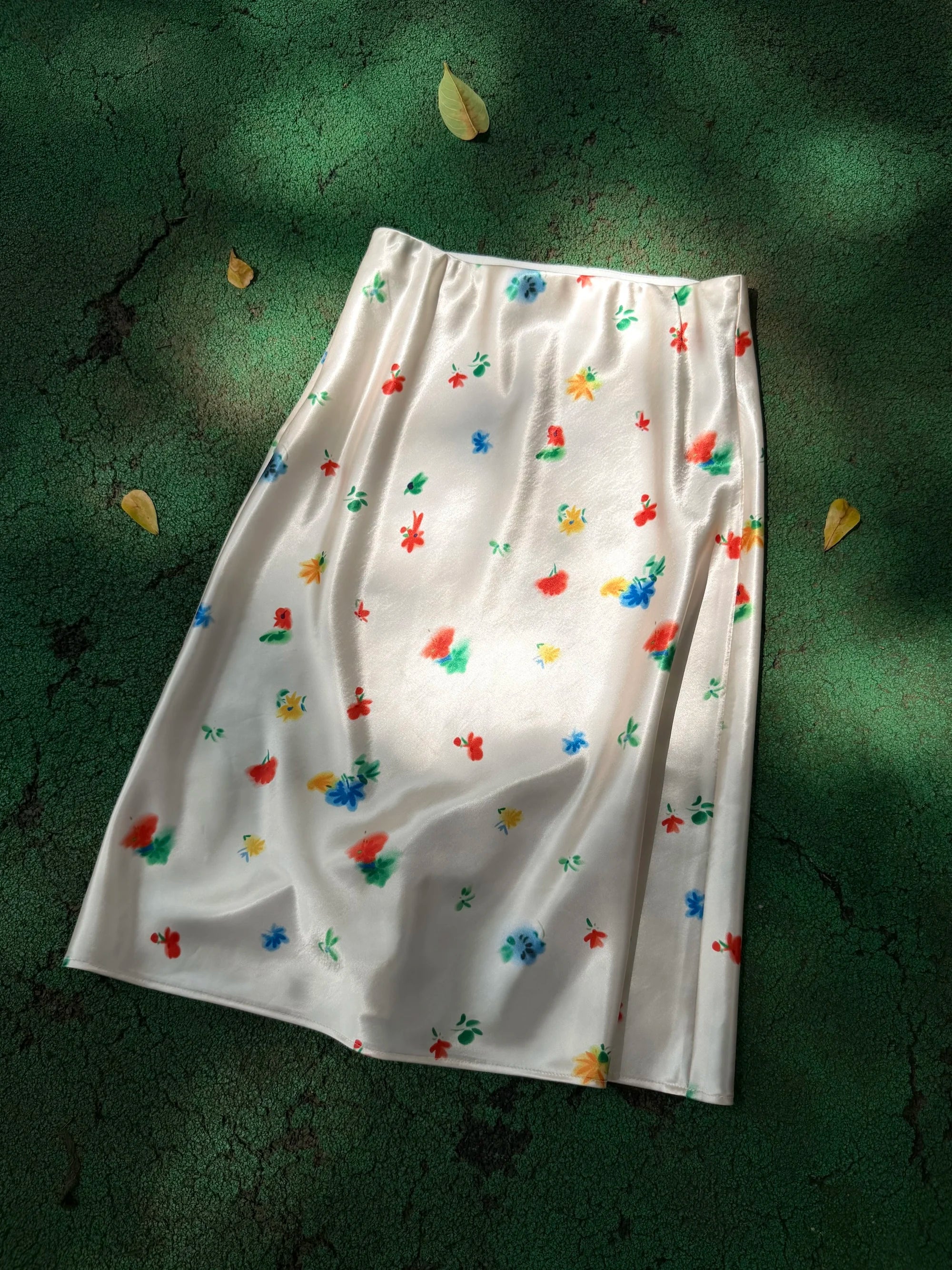 Women's Satin Floral Midi Skirt High Waist Bias Cut Slip Skirt Summer Casual A-Line French Style for Daily, Dating & Vacation