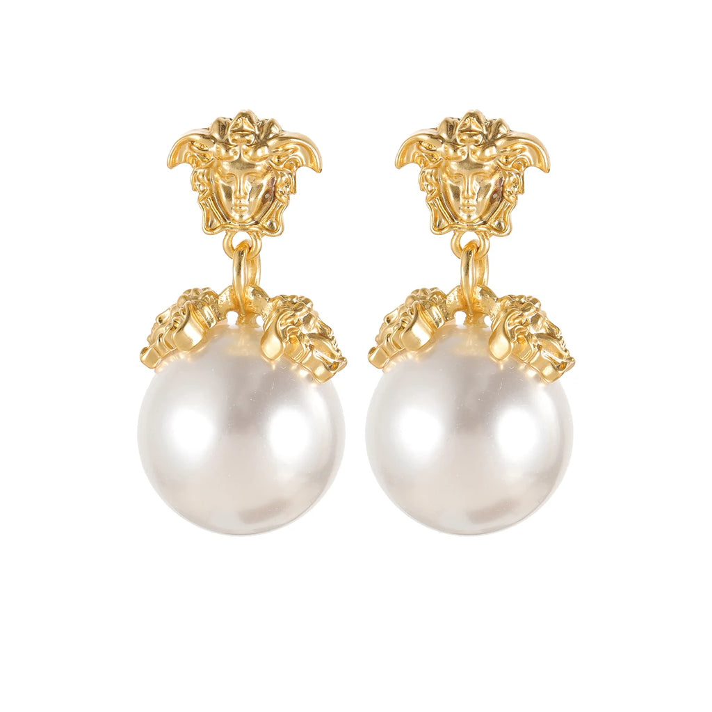 Baroque-style Pearl Pendant Earrings with Portrait Motifs, Women's Vintage Gold-Plated Medusa Pendant Earrings, Courtly Style