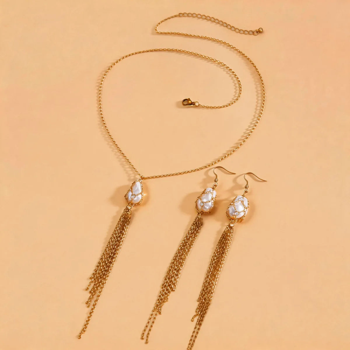 DOO MEI Baroque Pearl Pendnat Necklaces Multi-layer Long Chains Necklace Minimalist Imitation Pearl Tassel Necklace Punk Jewelry