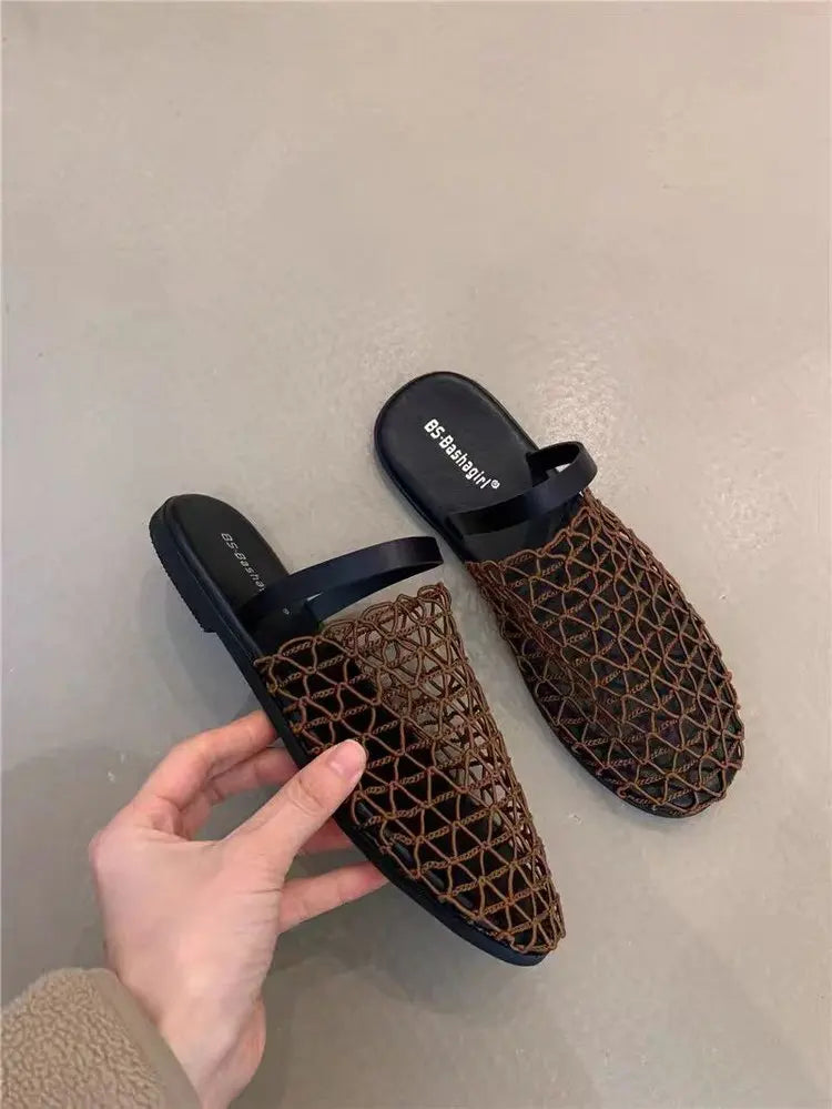Woven Mesh Flat Slippers for Women Lightweight Breathable Open Toe Casual Sandals Black Trim Mule Shoes Summer Beach Walking