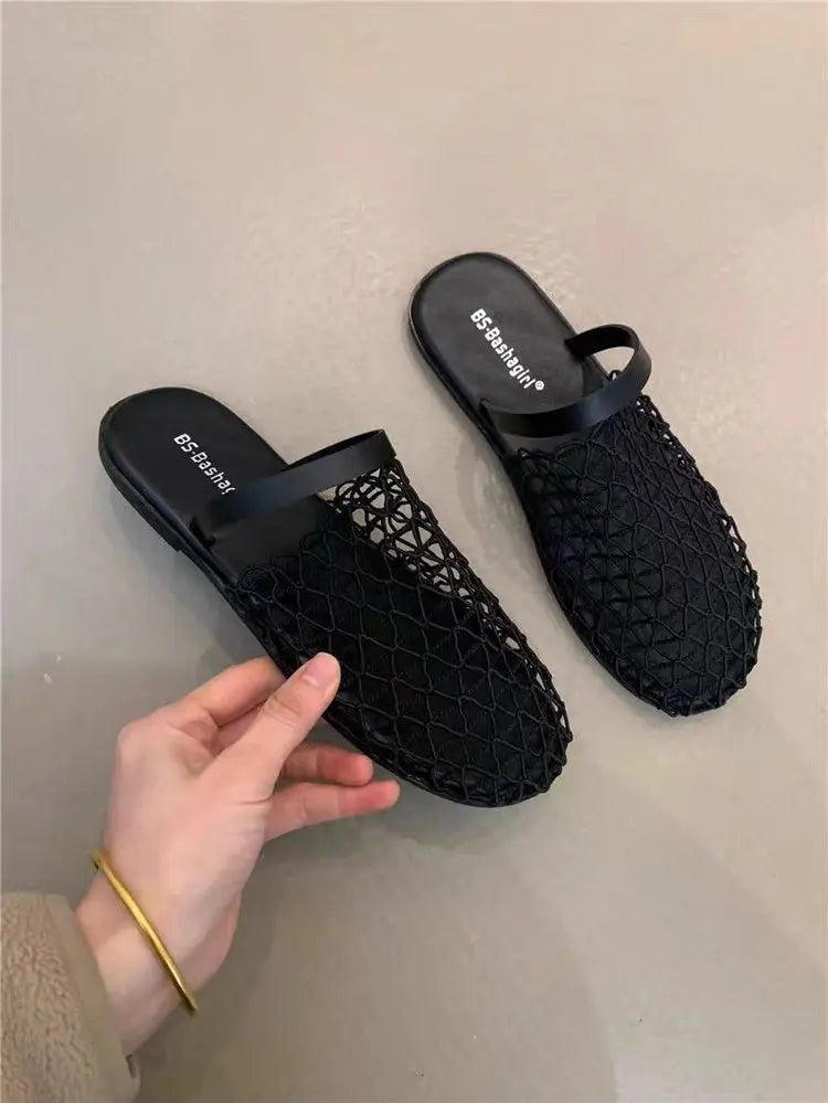 Woven Mesh Flat Slippers for Women Lightweight Breathable Open Toe Casual Sandals Black Trim Mule Shoes Summer Beach Walking