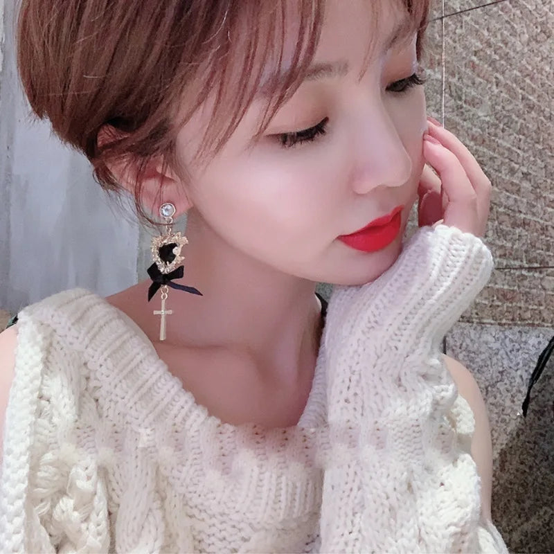 Baroque Asymmetrical Vintage Cross Pearl Pendant Earrings For Women Lady Crsytal Heart Angel Ear Rings Classic Long Earring