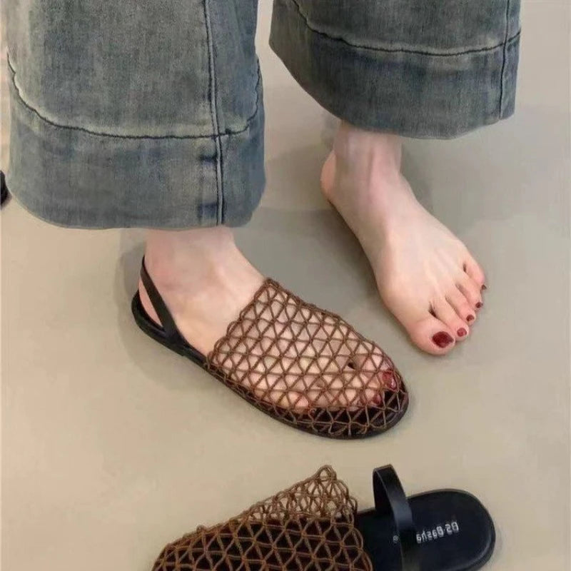 Woven Mesh Flat Slippers for Women Lightweight Breathable Open Toe Casual Sandals Black Trim Mule Shoes Summer Beach Walking