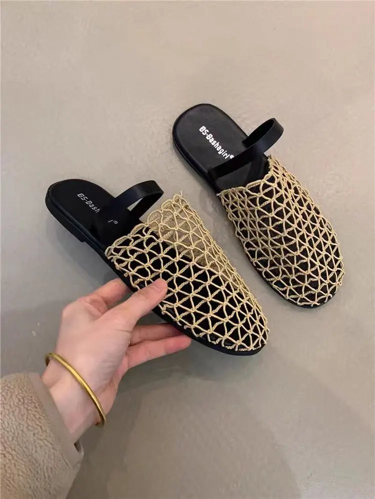 Woven Mesh Flat Slippers for Women Lightweight Breathable Open Toe Casual Sandals Black Trim Mule Shoes Summer Beach Walking