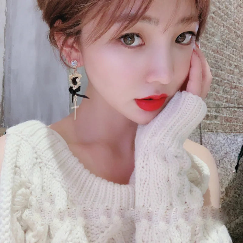 Baroque Asymmetrical Vintage Cross Pearl Pendant Earrings For Women Lady Crsytal Heart Angel Ear Rings Classic Long Earring