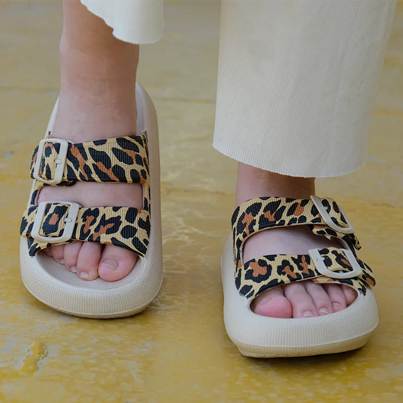 Cushion Sandals Women Men Cloud Soft Sole Slides Platform Slippers Leopard Print Outdoor Non-slip Home Ciabatte Uomo Flip Flop