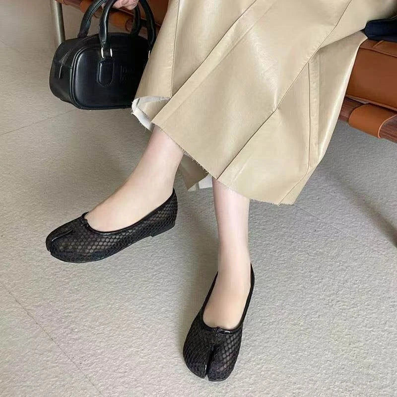 Women Mesh Tabi Split Toe Ballet Flats Summer Breathable Hollow Out Slip On Loafers Casual Comfortable Flat Shoes Zapatos Mujer